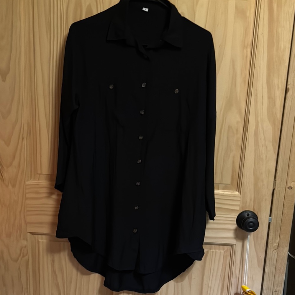 Elegant Black Women's Button-Up Top